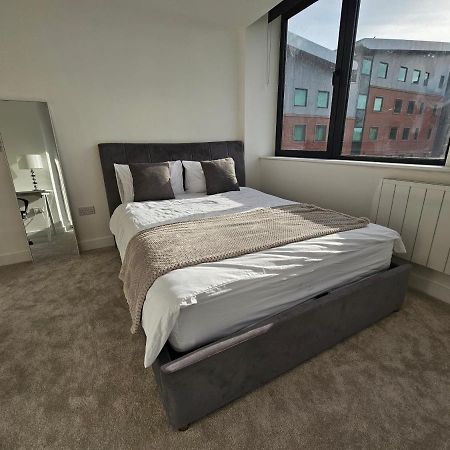 Brand New Trafford Apartment Манчестер Екстер'єр фото