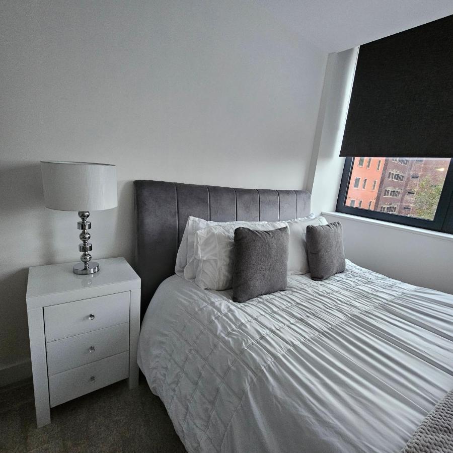 Brand New Trafford Apartment Манчестер Екстер'єр фото